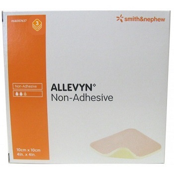 MEDICAZIONE IDROCELLULARE STERILE ALTAMENTE ASSORBENTE NON ADESIVA IN SCHIUMA DI POLIURETANO 10X10CM 3 PEZZI - farmachicca