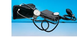 SFIGMOMANOMETRO ANEROIDE AD ALTA PRECISIONE CON FONENDOSCOPIO  BRACCIALE CON CHIUSURA IN VELCRO  CUSCINETTO IN GOMMA  SOFFIERIA COMPLETA DI VALVOLA - farmachicca