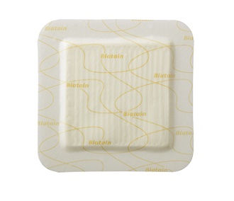 MEDICAZIONE BIATAIN IN SCHIUMA DI POLIURETANO CON BORDO ADESIVO IN SILICONE 10X10 CM 10 PEZZI - farmachicca